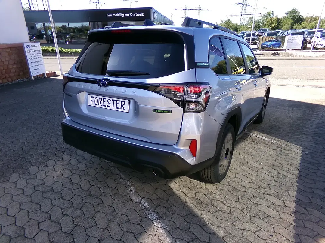 Subaru Forester - Thumbnail 4
