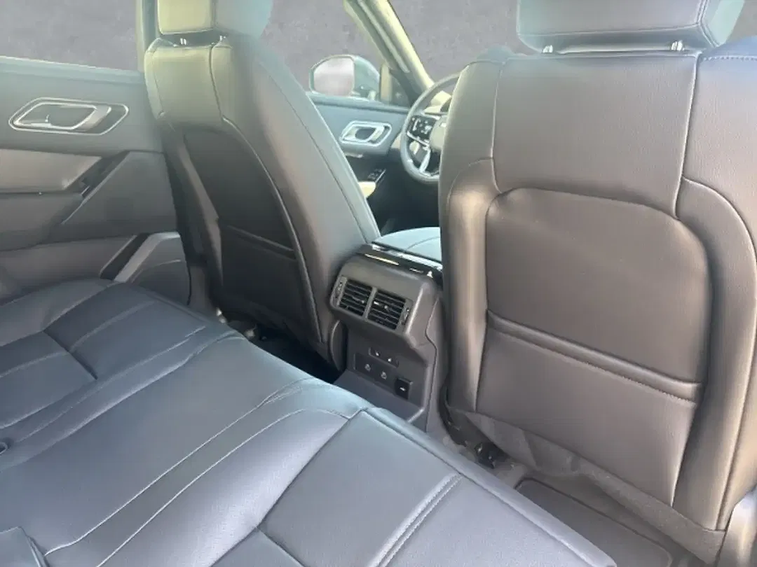 Land Rover Range Rover Velar - Thumbnail 12
