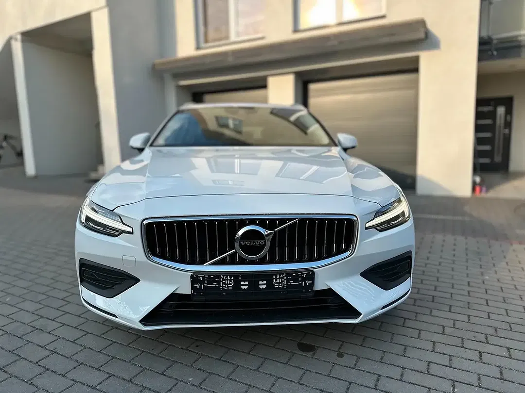 Volvo V60 - Thumbnail 2