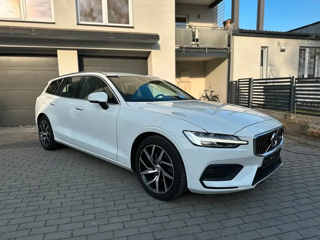 Volvo V60 - Thumbnail 3