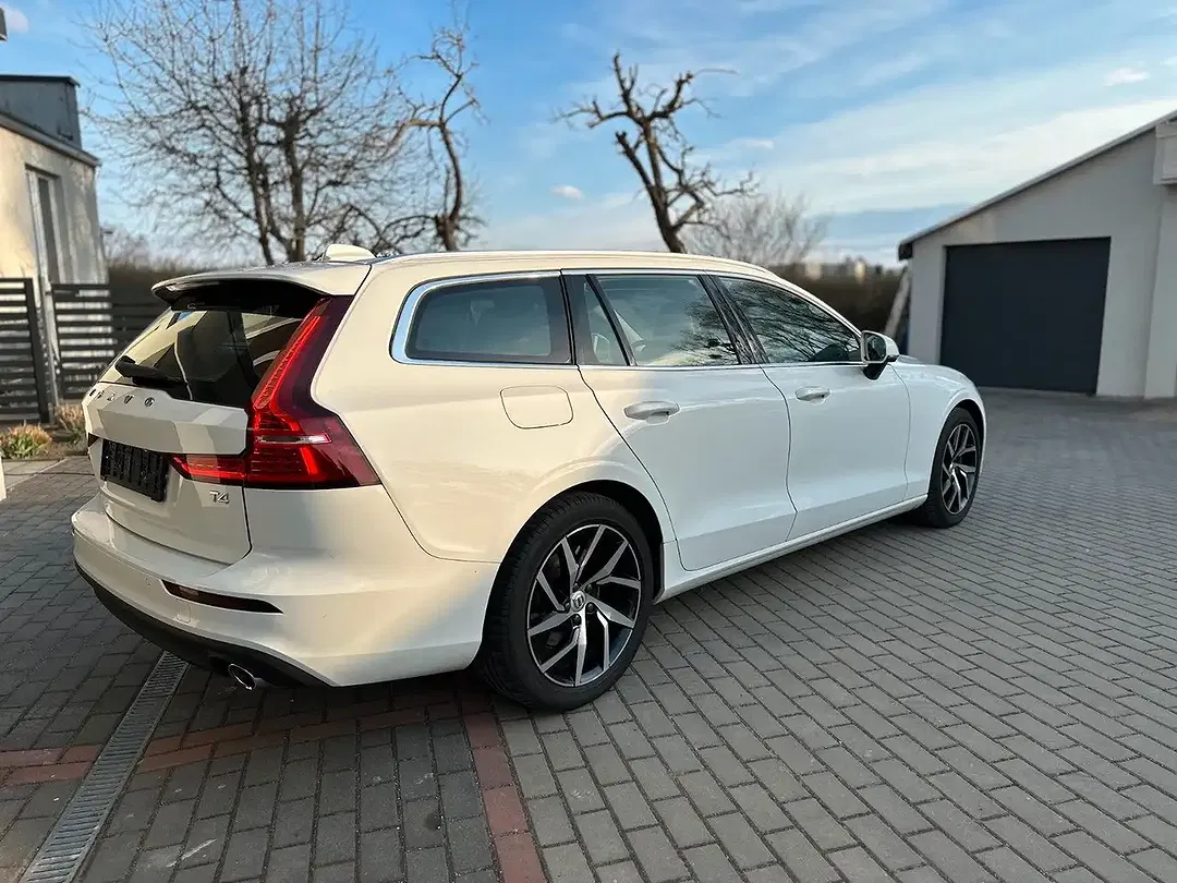 Volvo V60 - Thumbnail 5