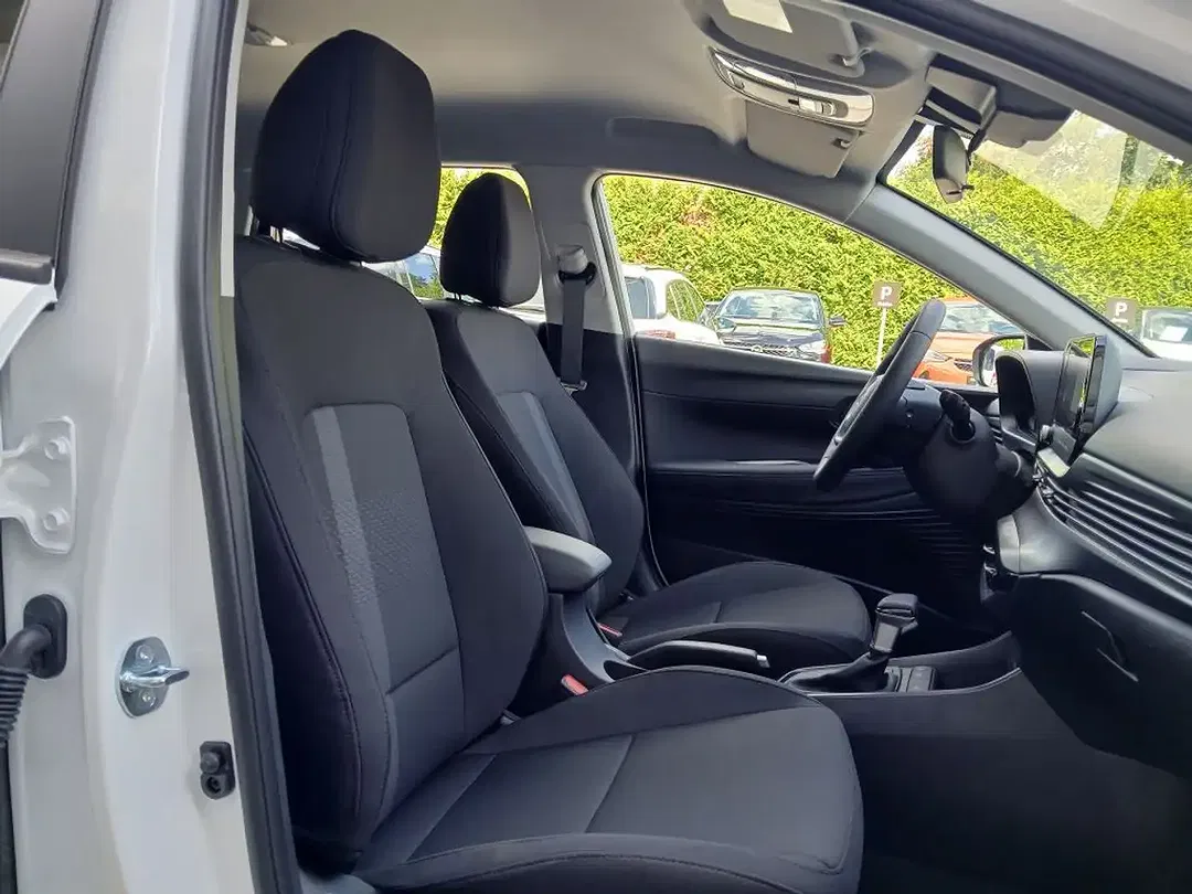 Hyundai i20 - Thumbnail 13