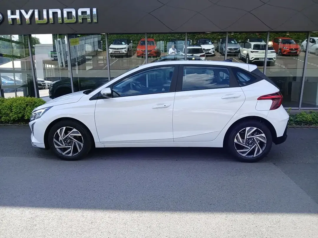 Hyundai i20 - Thumbnail 2