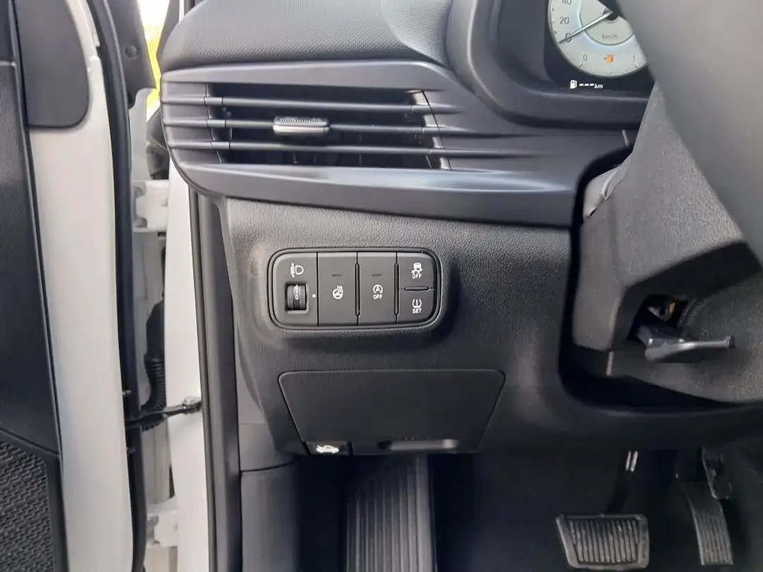 Hyundai i20 - Thumbnail 8