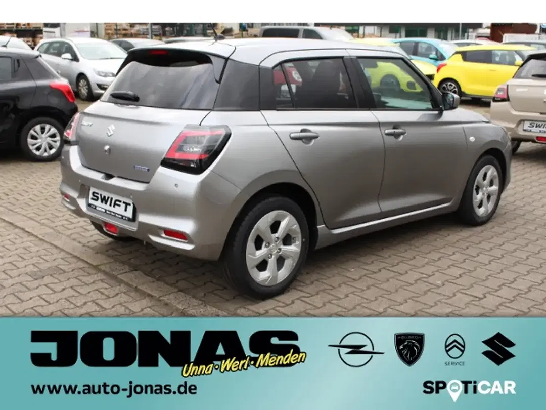 Suzuki Swift - Thumbnail 6