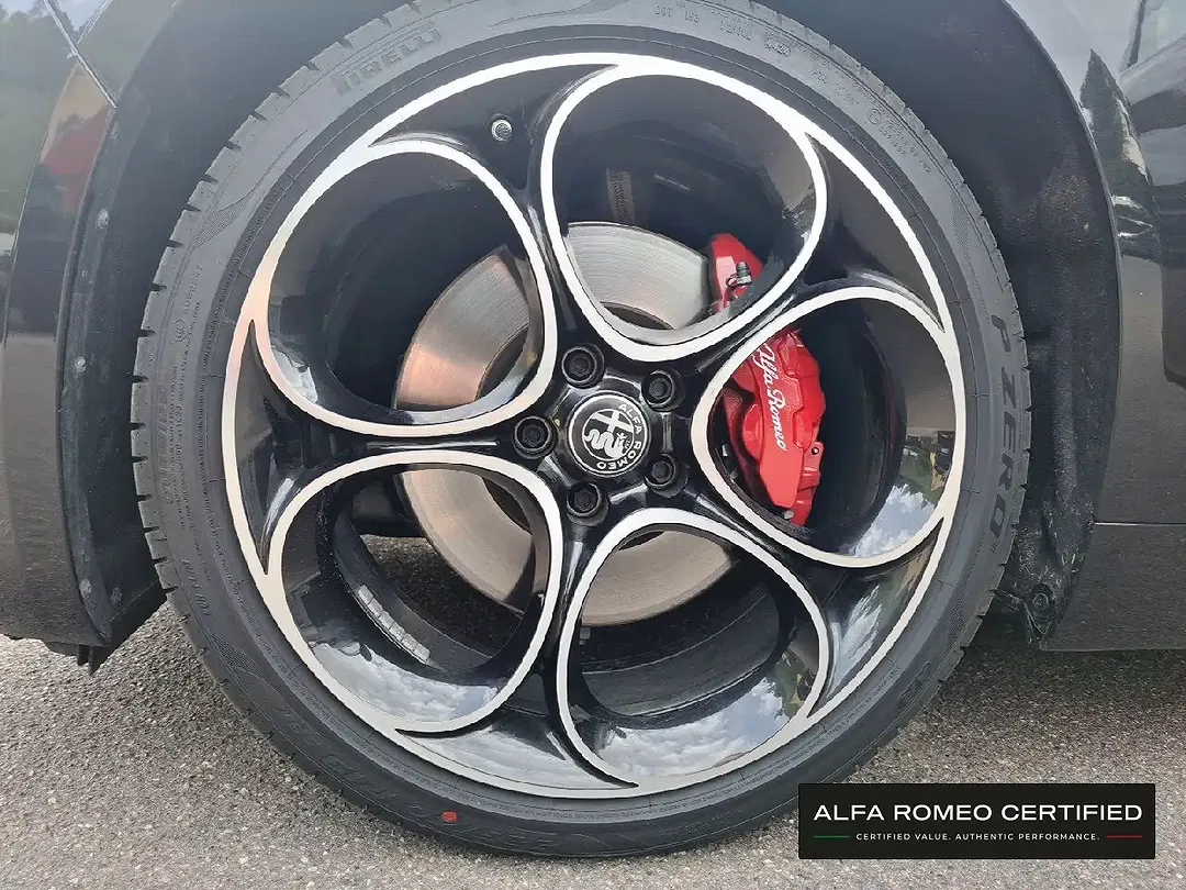 Alfa Romeo Giulia - Thumbnail 13