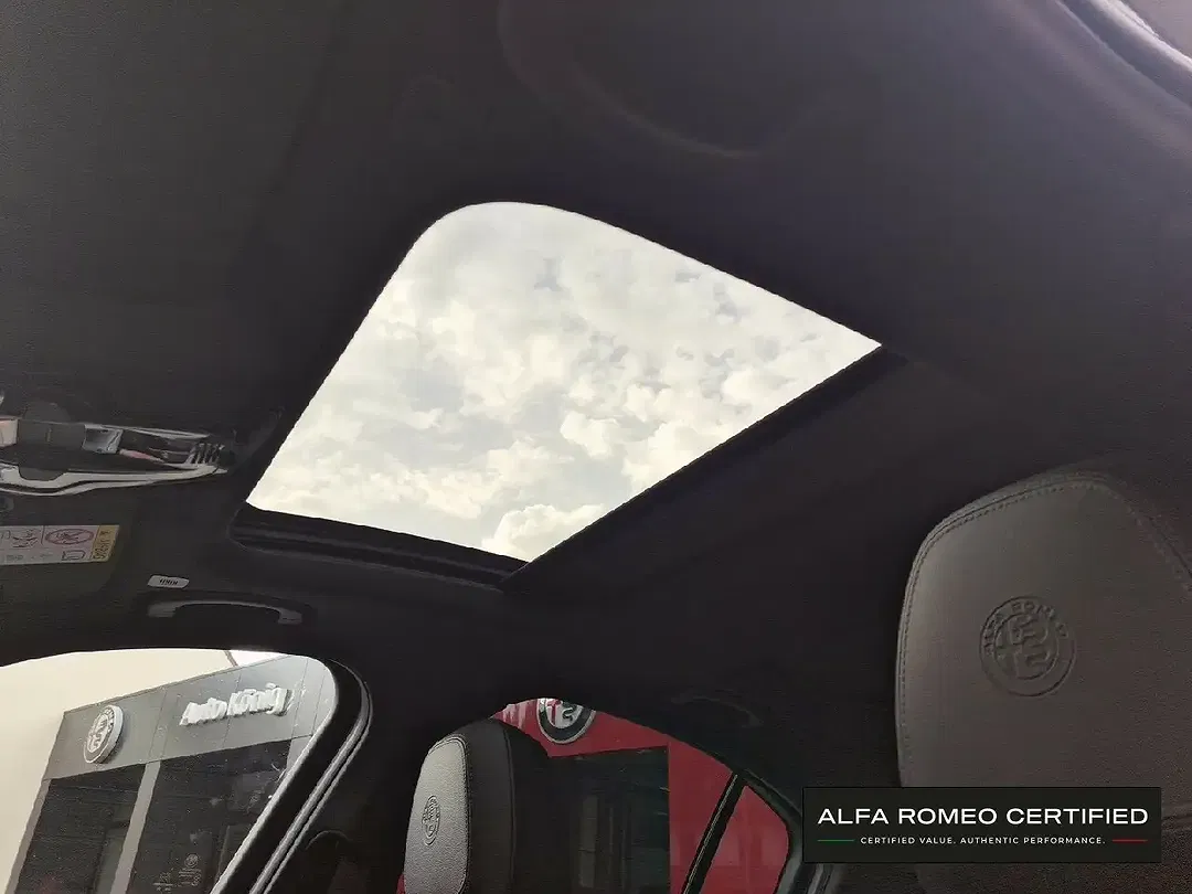 Alfa Romeo Giulia - Thumbnail 21