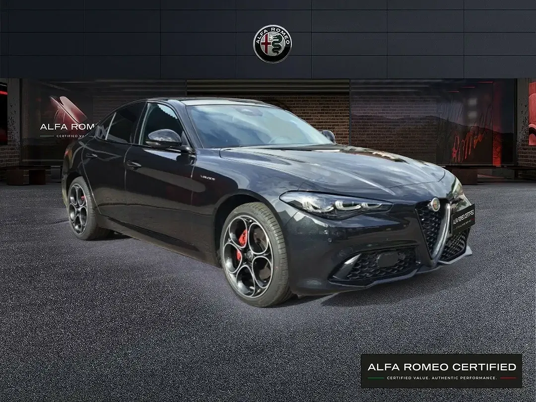 Alfa Romeo Giulia - Thumbnail 3
