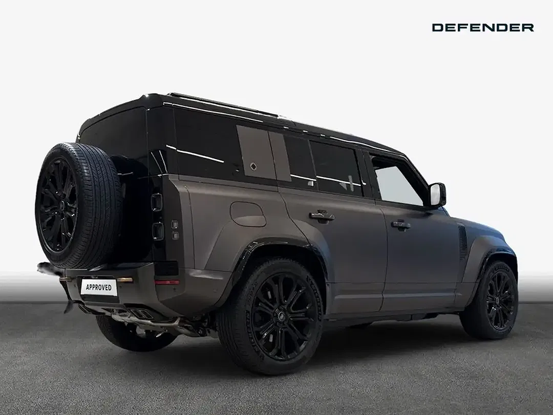 Land Rover Defender - Thumbnail 2