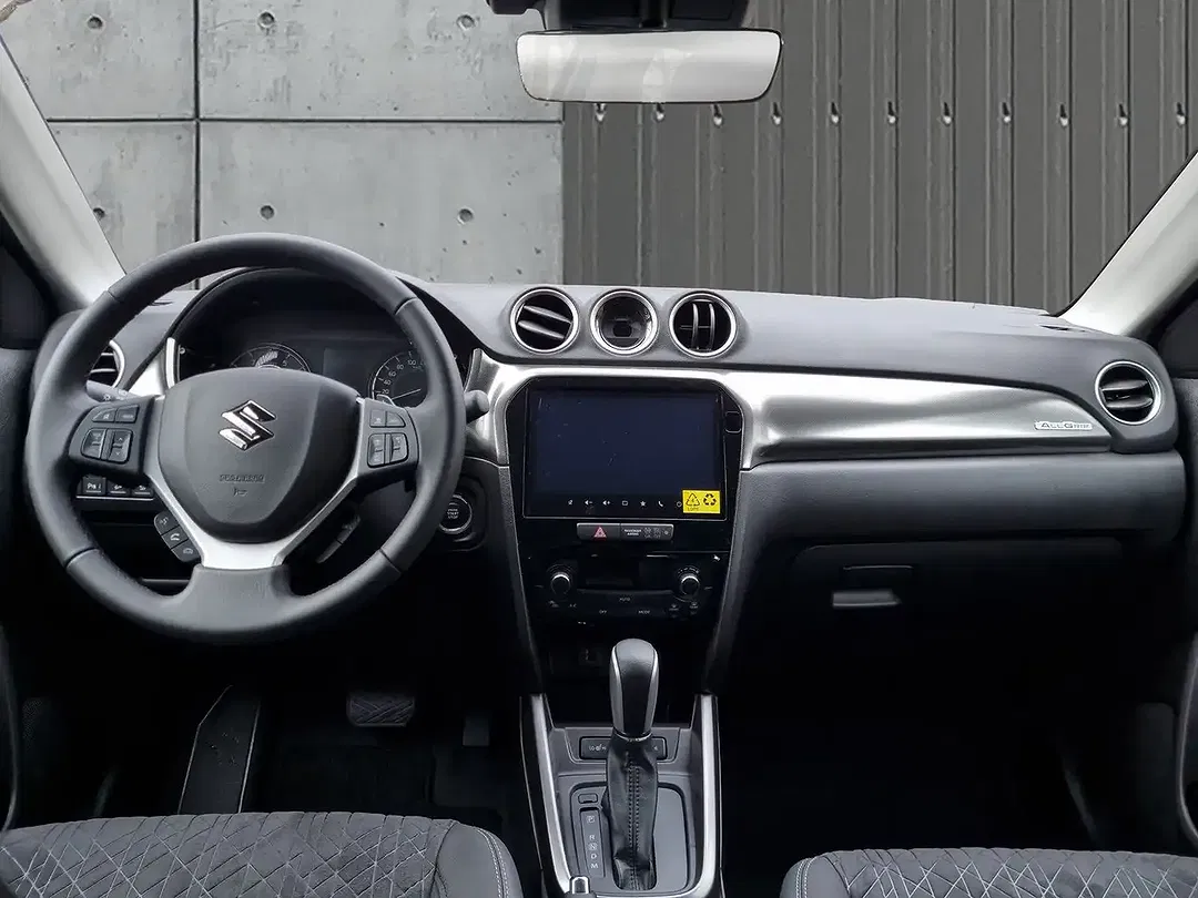 Suzuki Vitara - Thumbnail 11