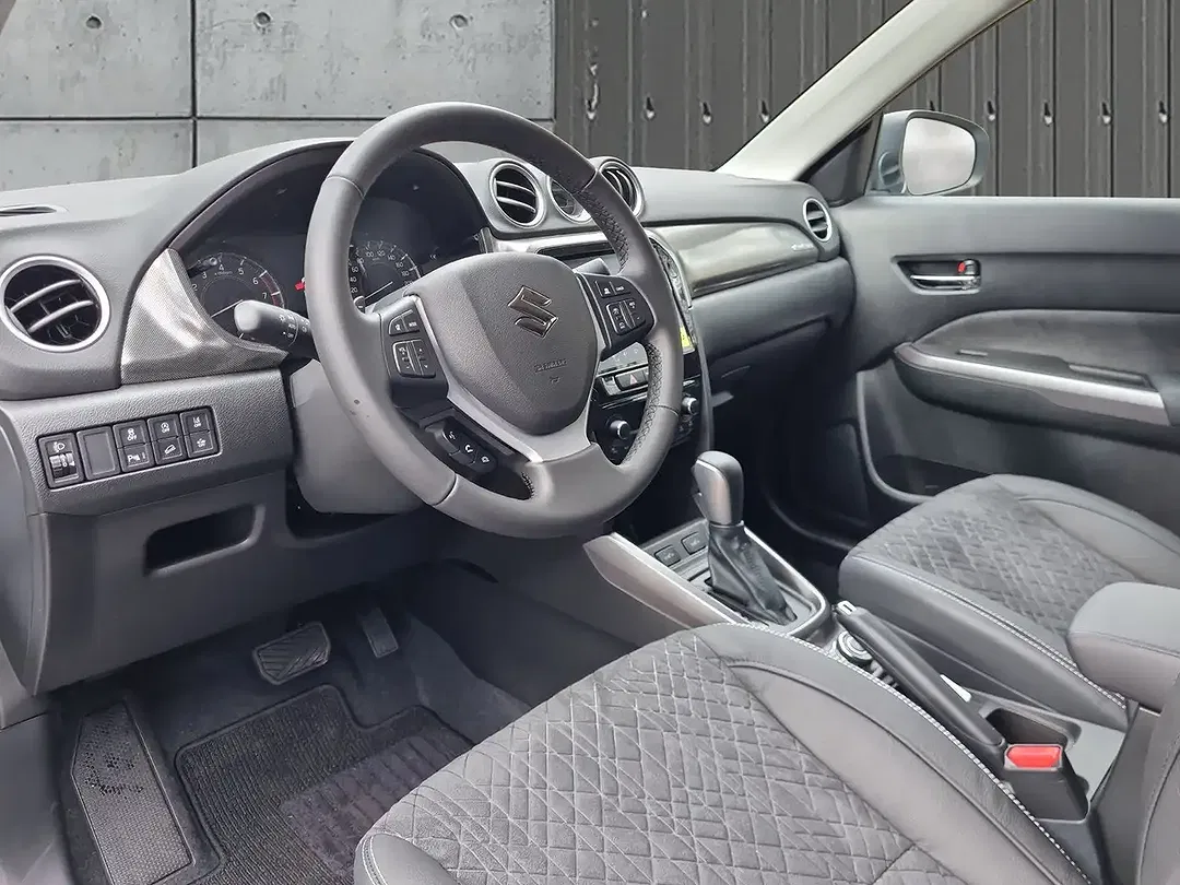 Suzuki Vitara - Thumbnail 13