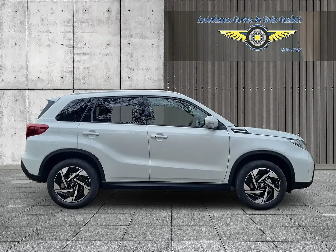 Suzuki Vitara - Thumbnail 5