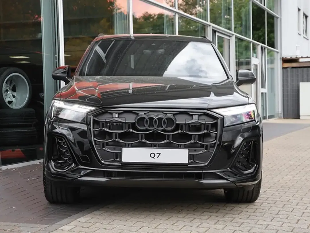 Audi Q7 - Thumbnail 2