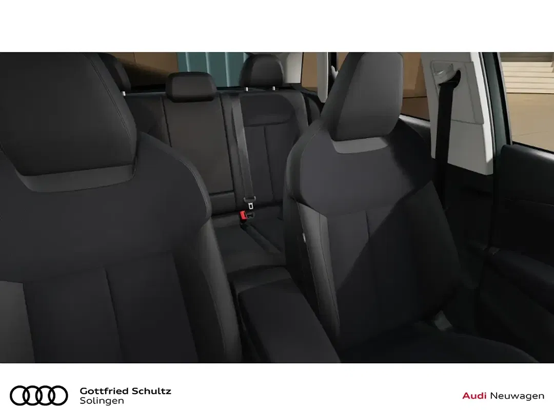 Audi Q3 - Thumbnail 10
