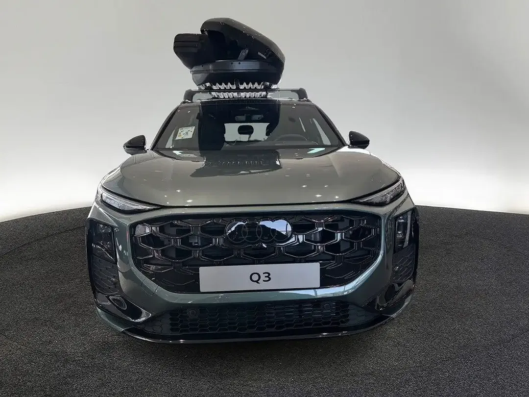 Audi Q3 - Thumbnail 2