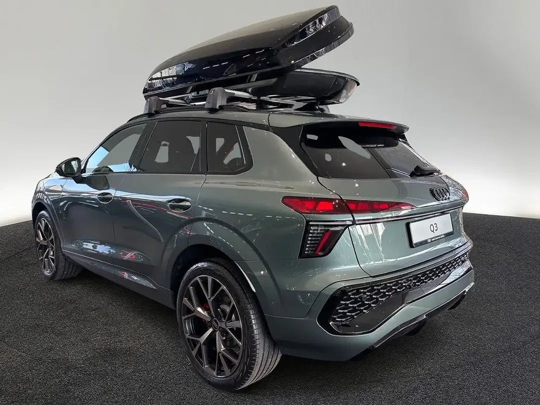 Audi Q3 - Thumbnail 3