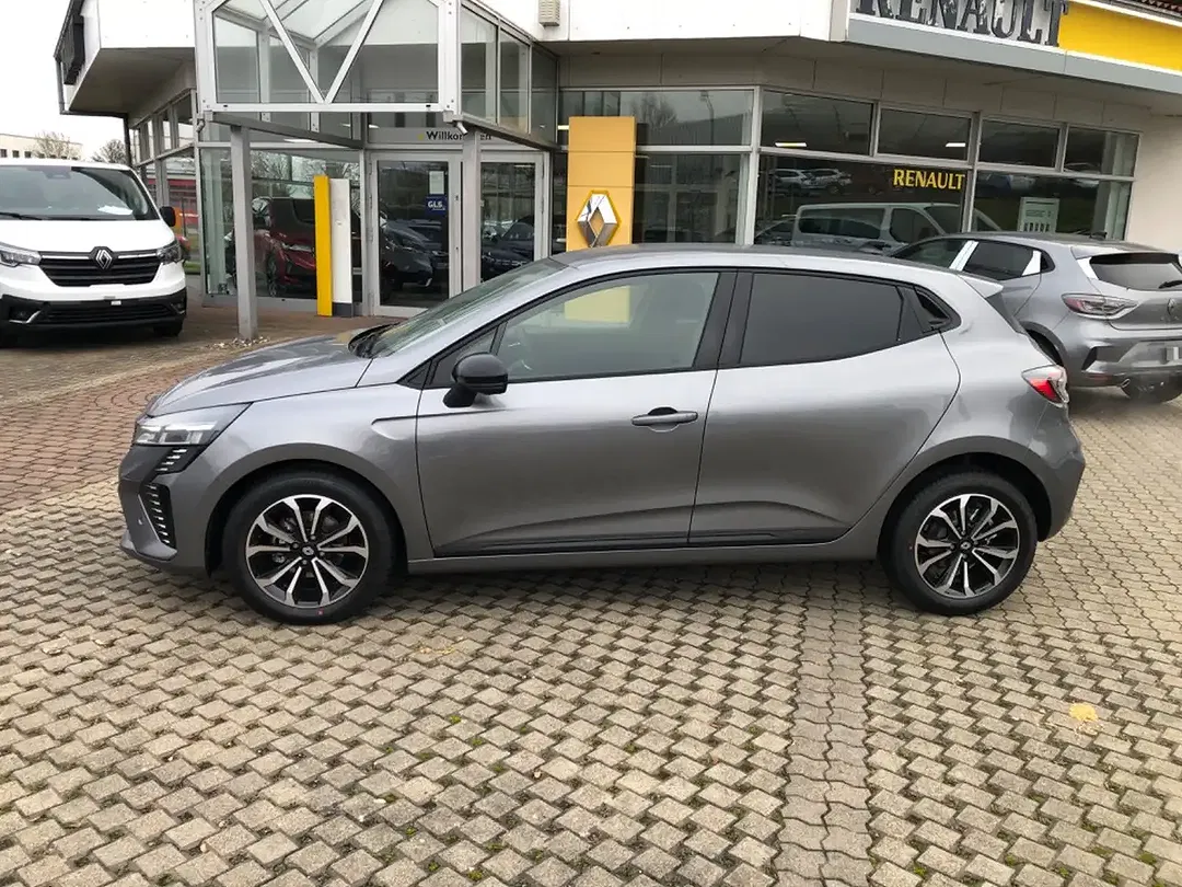 Renault Clio - Thumbnail 3
