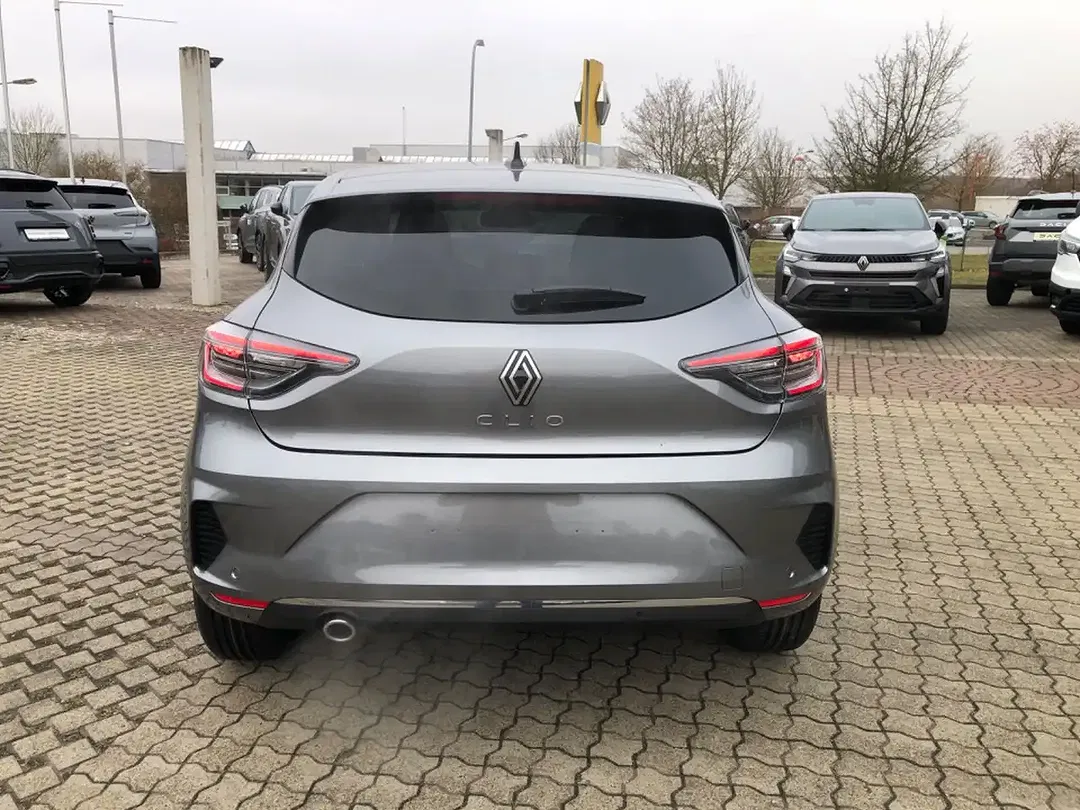 Renault Clio - Thumbnail 5