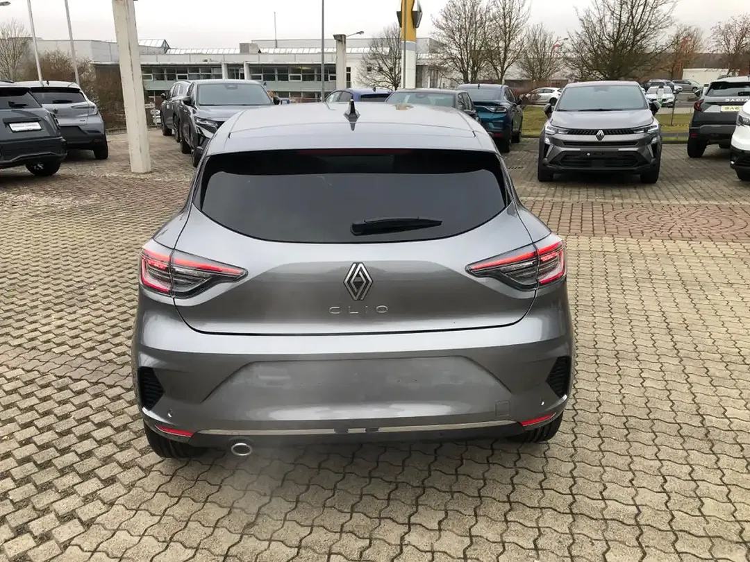 Renault Clio - Thumbnail 7