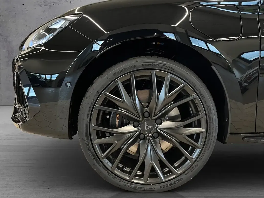 CUPRA Leon - Thumbnail 4