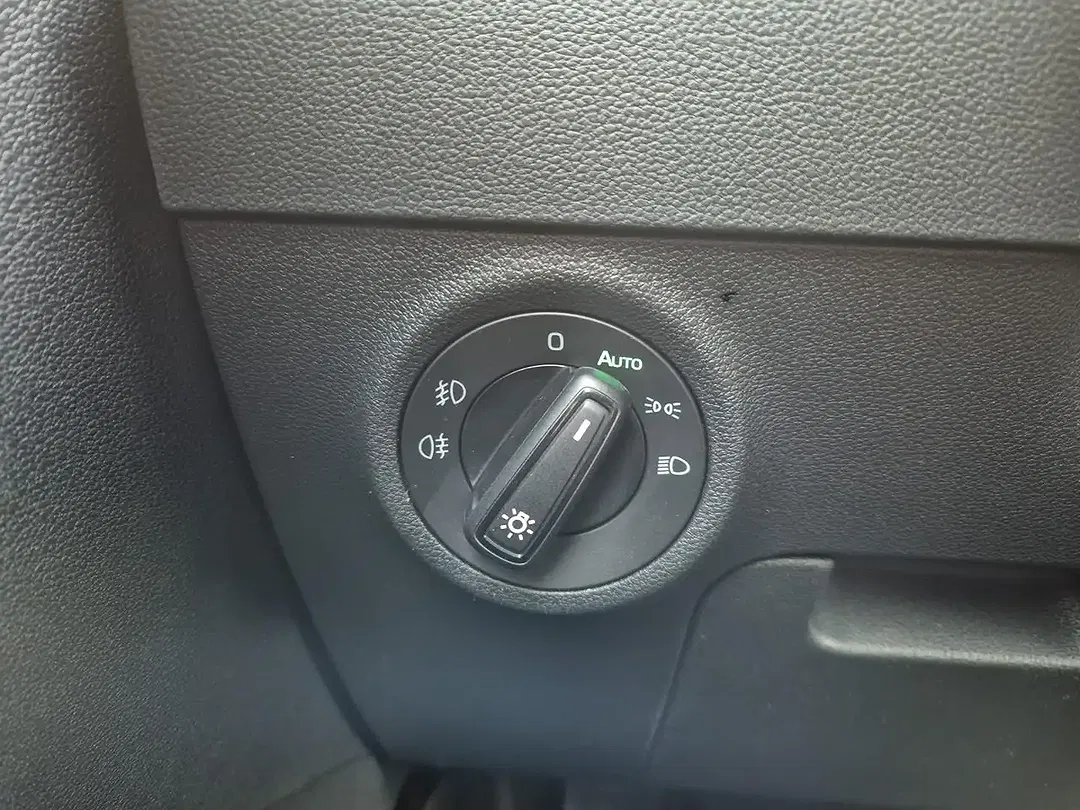 Skoda Karoq - Thumbnail 14