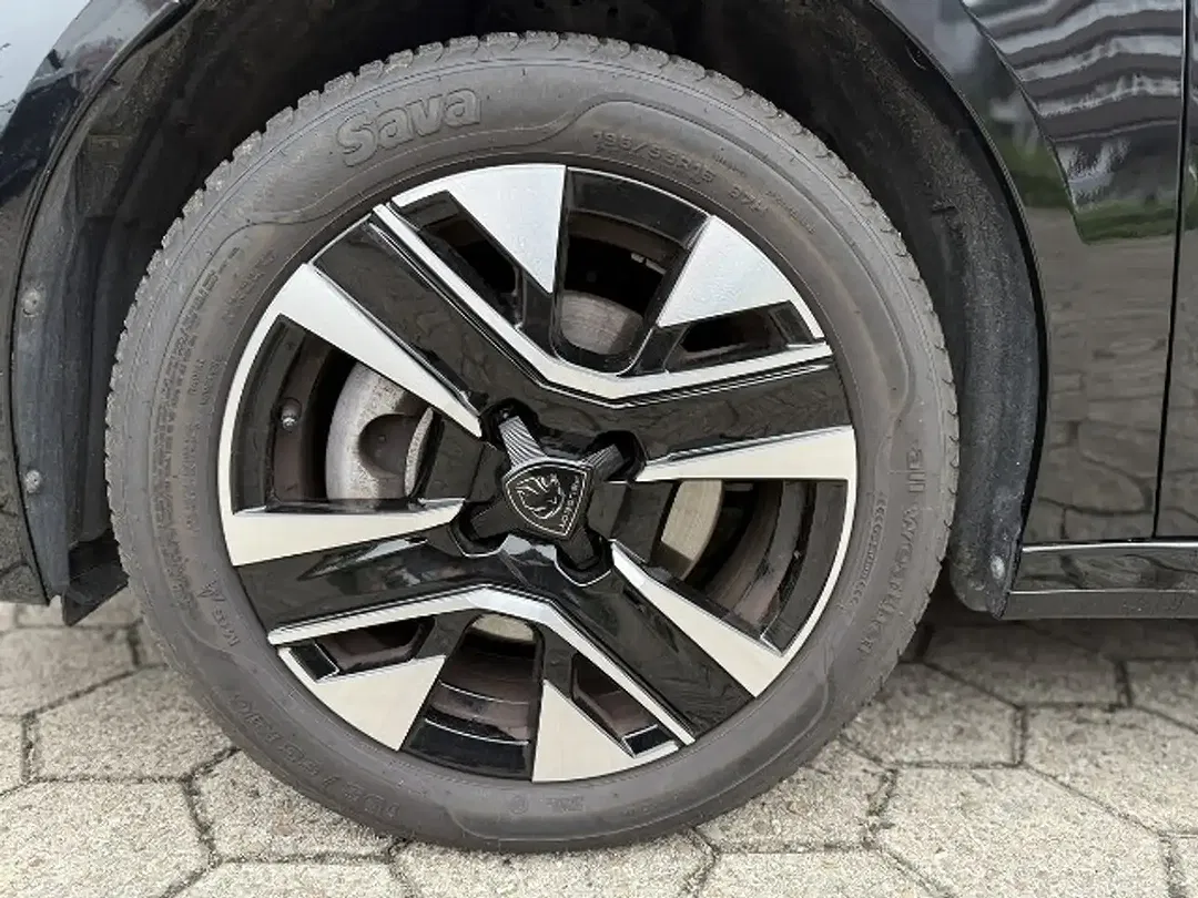 Peugeot 208 - Thumbnail 15