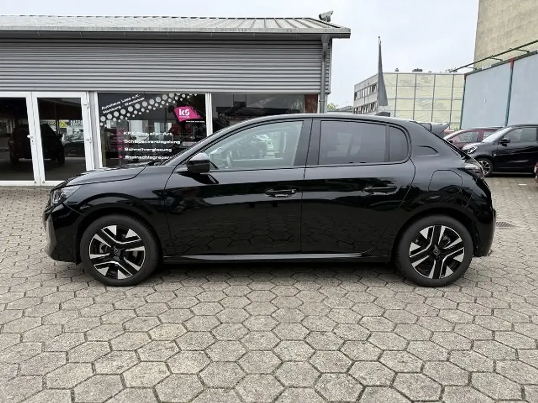 Peugeot 208 - Thumbnail 8