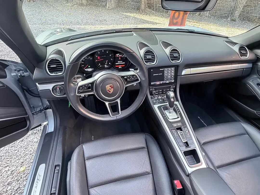 Porsche 718 Cayman - Thumbnail 9