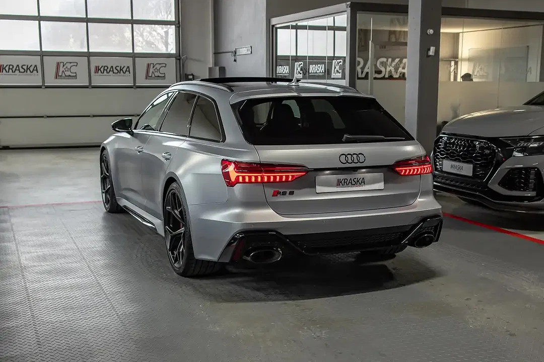 Audi RS6 - Thumbnail 11