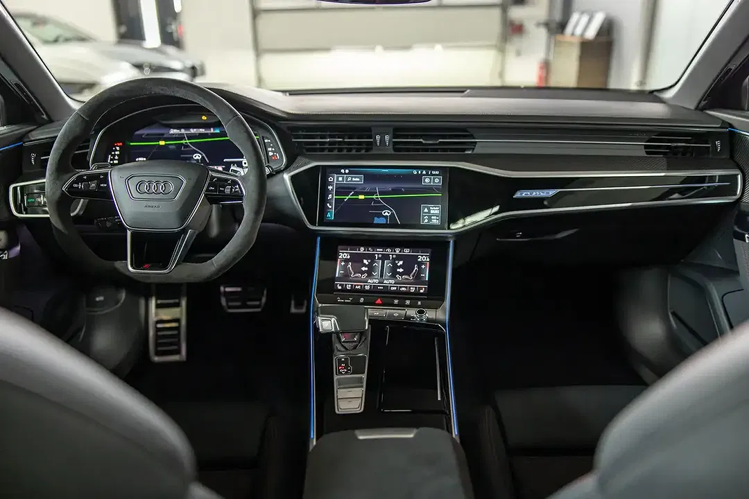 Audi RS6 - Thumbnail 16