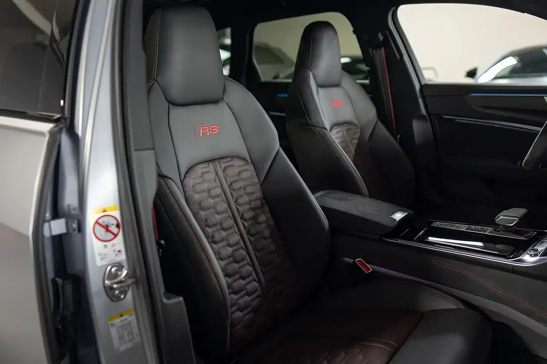 Audi RS6 - Thumbnail 22