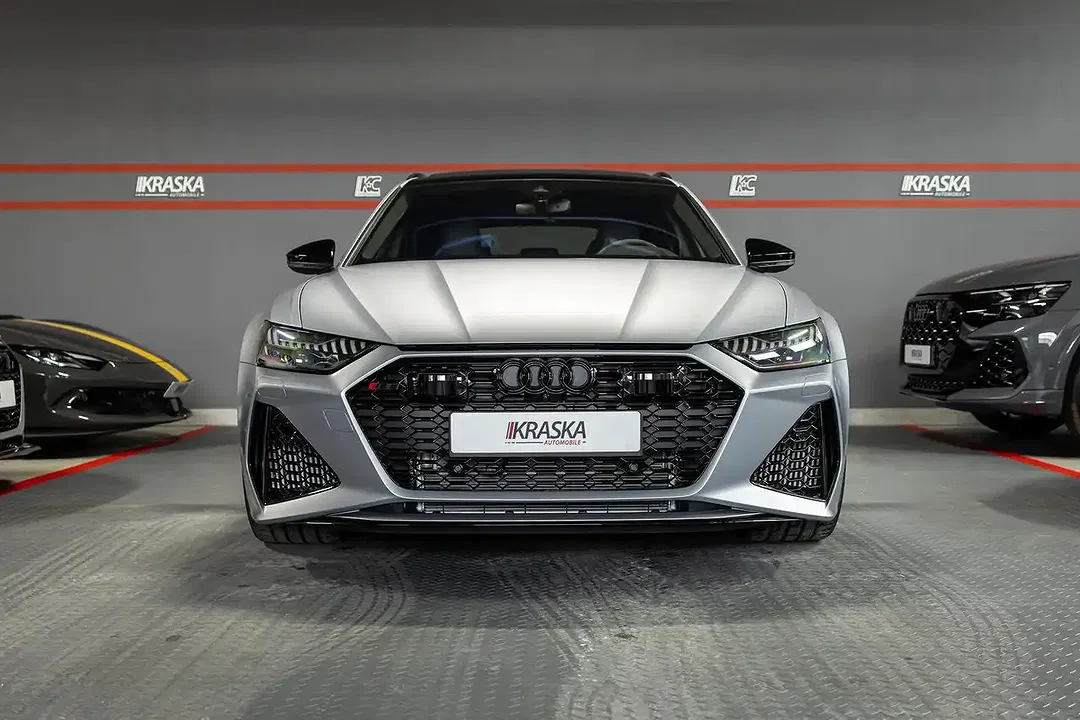 Audi RS6 - Thumbnail 4