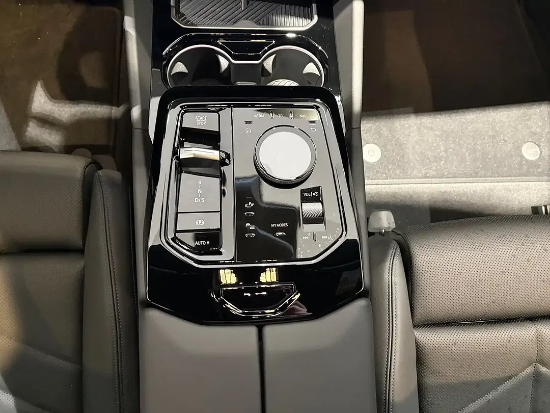 BMW 520 - Thumbnail 10
