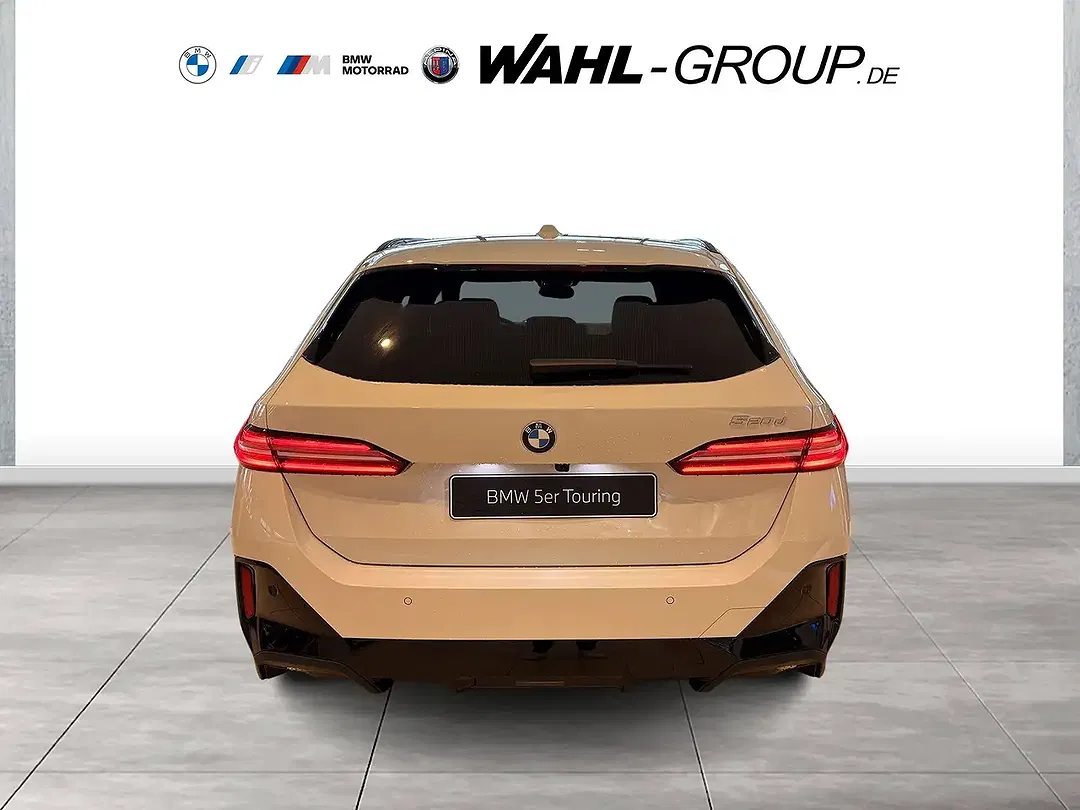BMW 520 - Thumbnail 2