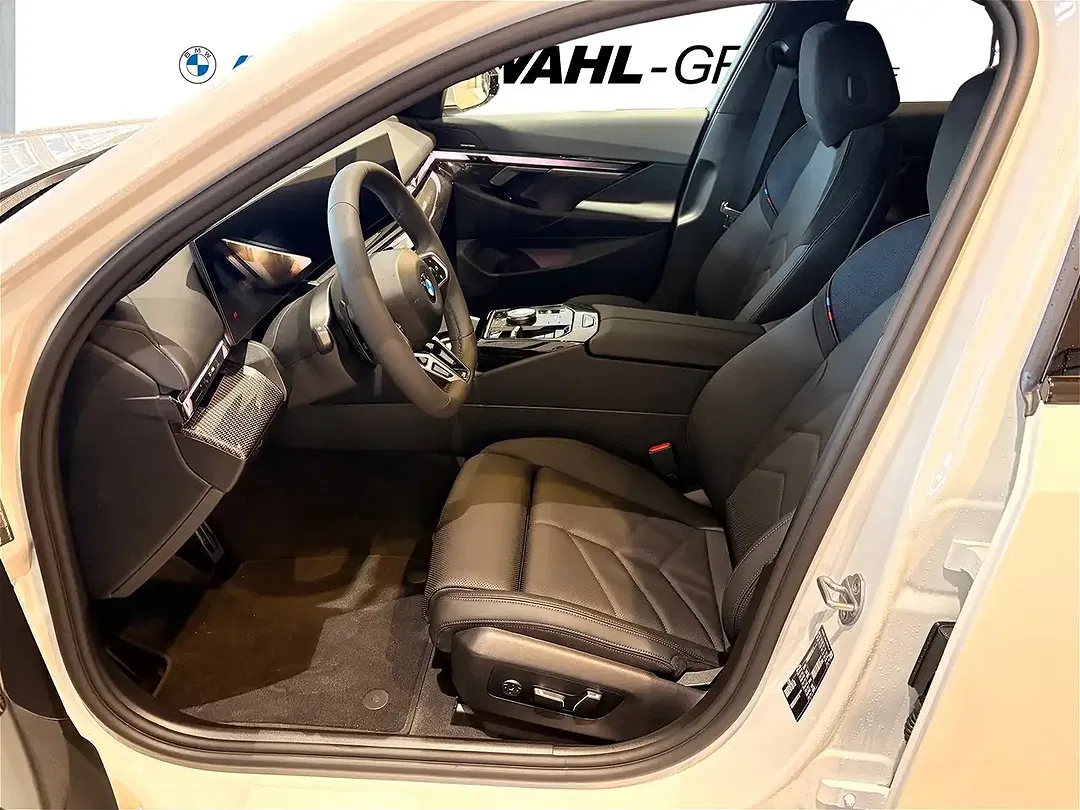 BMW 520 - Thumbnail 6