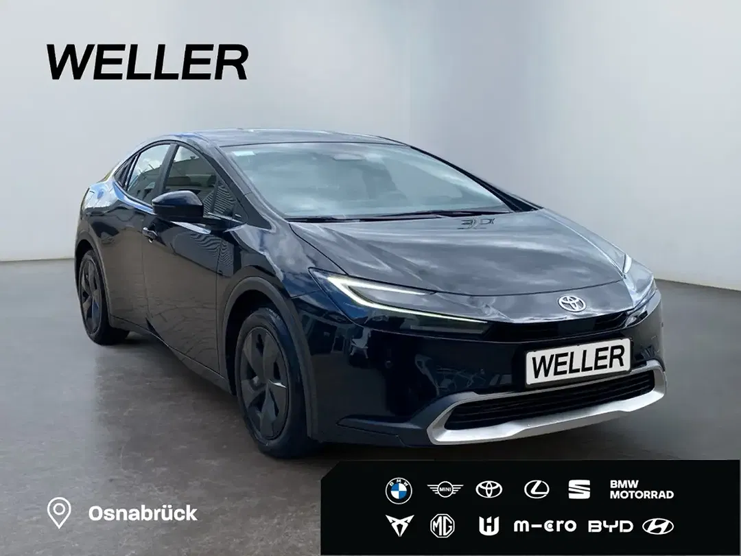 Toyota Prius - Thumbnail 3