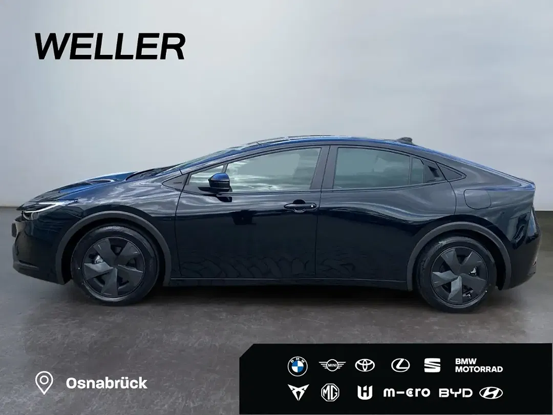Toyota Prius - Thumbnail 4