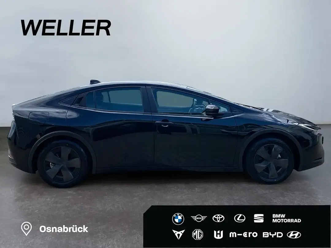 Toyota Prius - Thumbnail 7