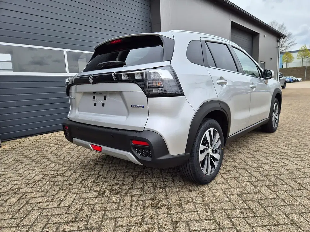 Suzuki S-Cross - Thumbnail 5