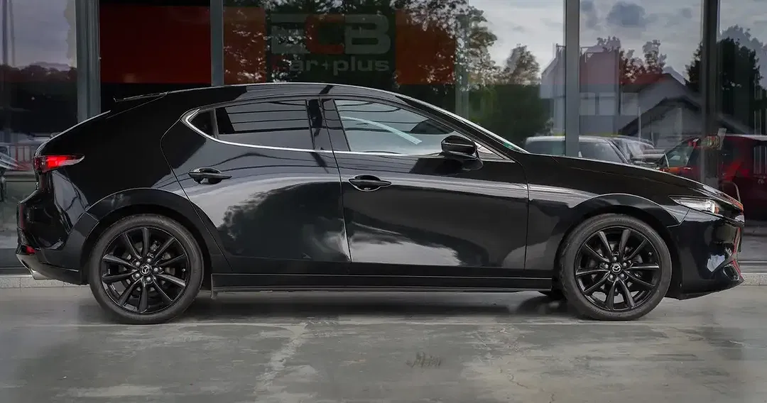 Mazda 3 - Thumbnail 10