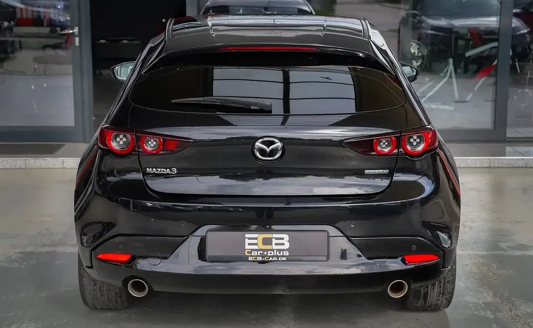 Mazda 3 - Thumbnail 7
