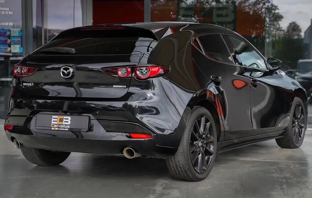 Mazda 3 - Thumbnail 9