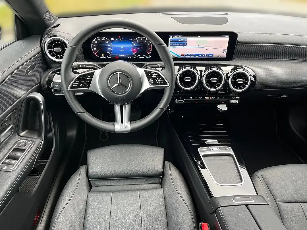 Mercedes-Benz CLA 200 - Thumbnail 11
