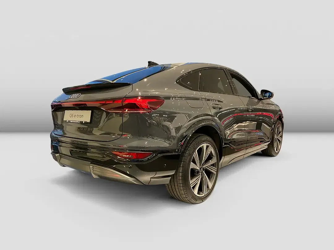 Audi Q6 e-tron - Thumbnail 3