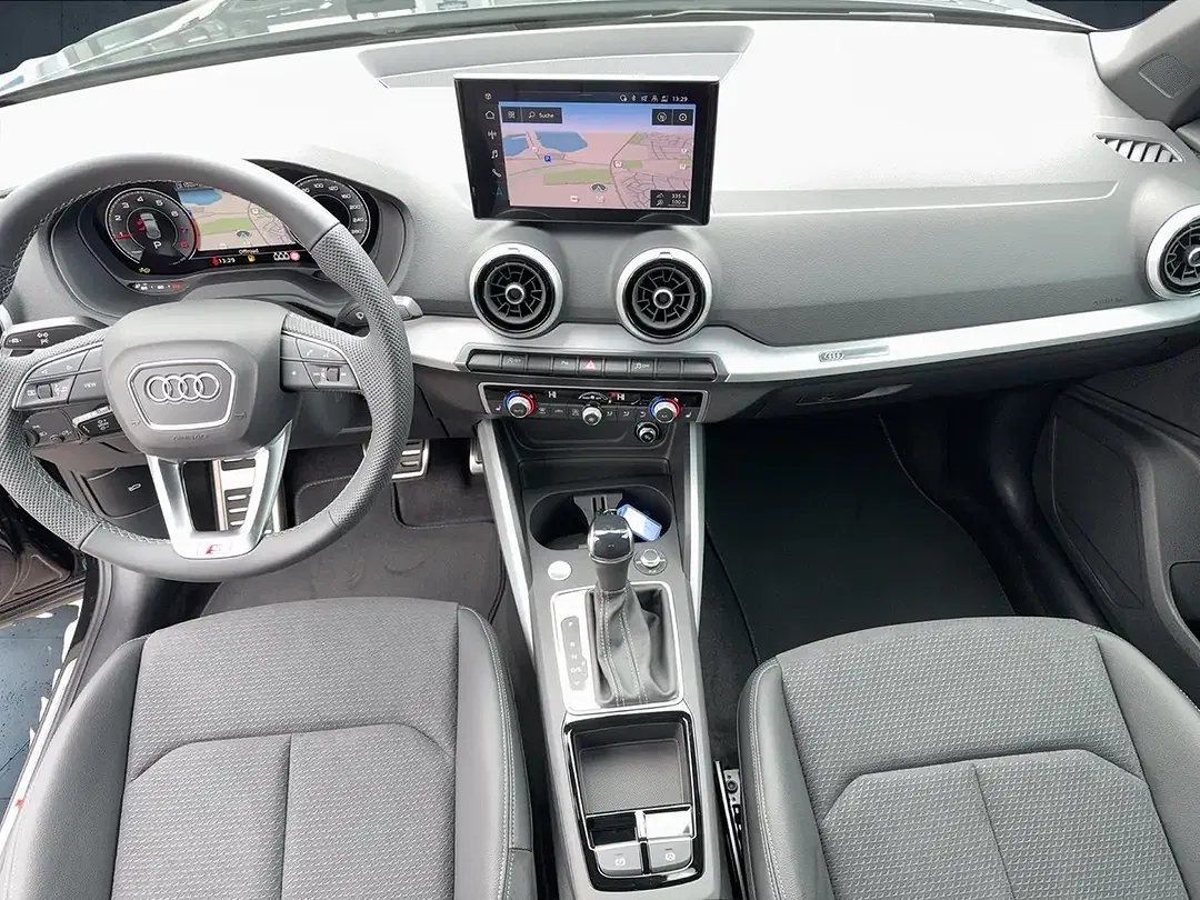 Audi Q2 - Thumbnail 11