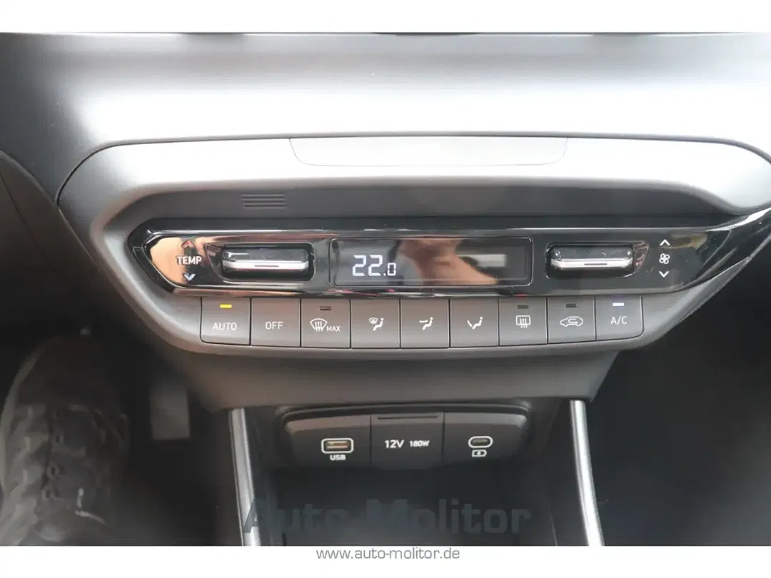 Hyundai i20 - Thumbnail 10