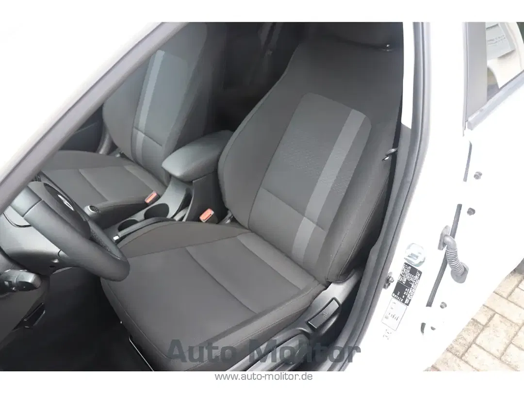 Hyundai i20 - Thumbnail 15