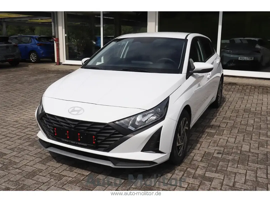 Hyundai i20 - Thumbnail 2
