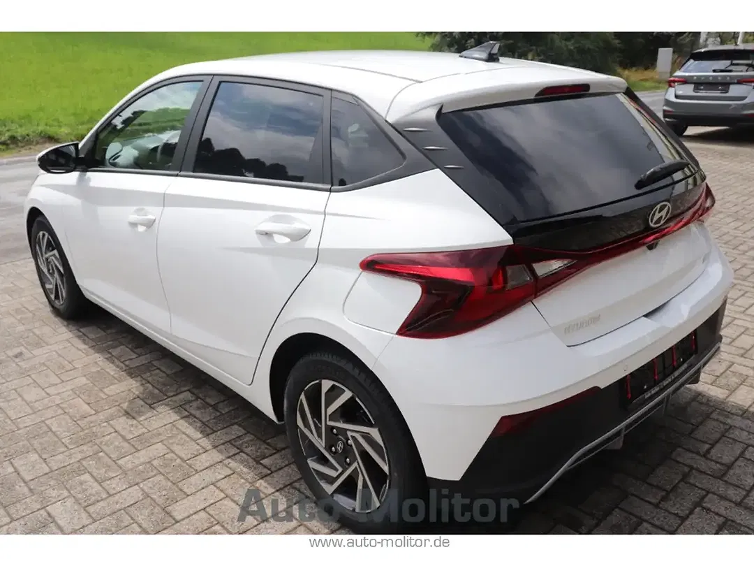 Hyundai i20 - Thumbnail 4