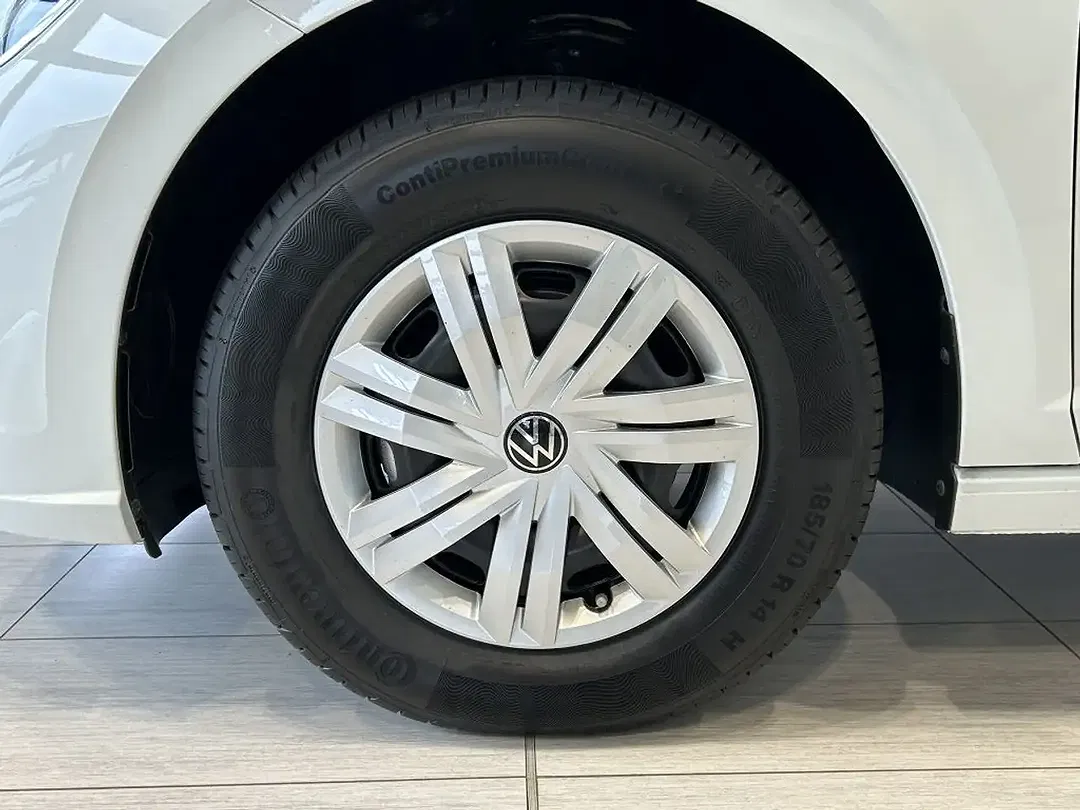 Volkswagen Polo - Thumbnail 15
